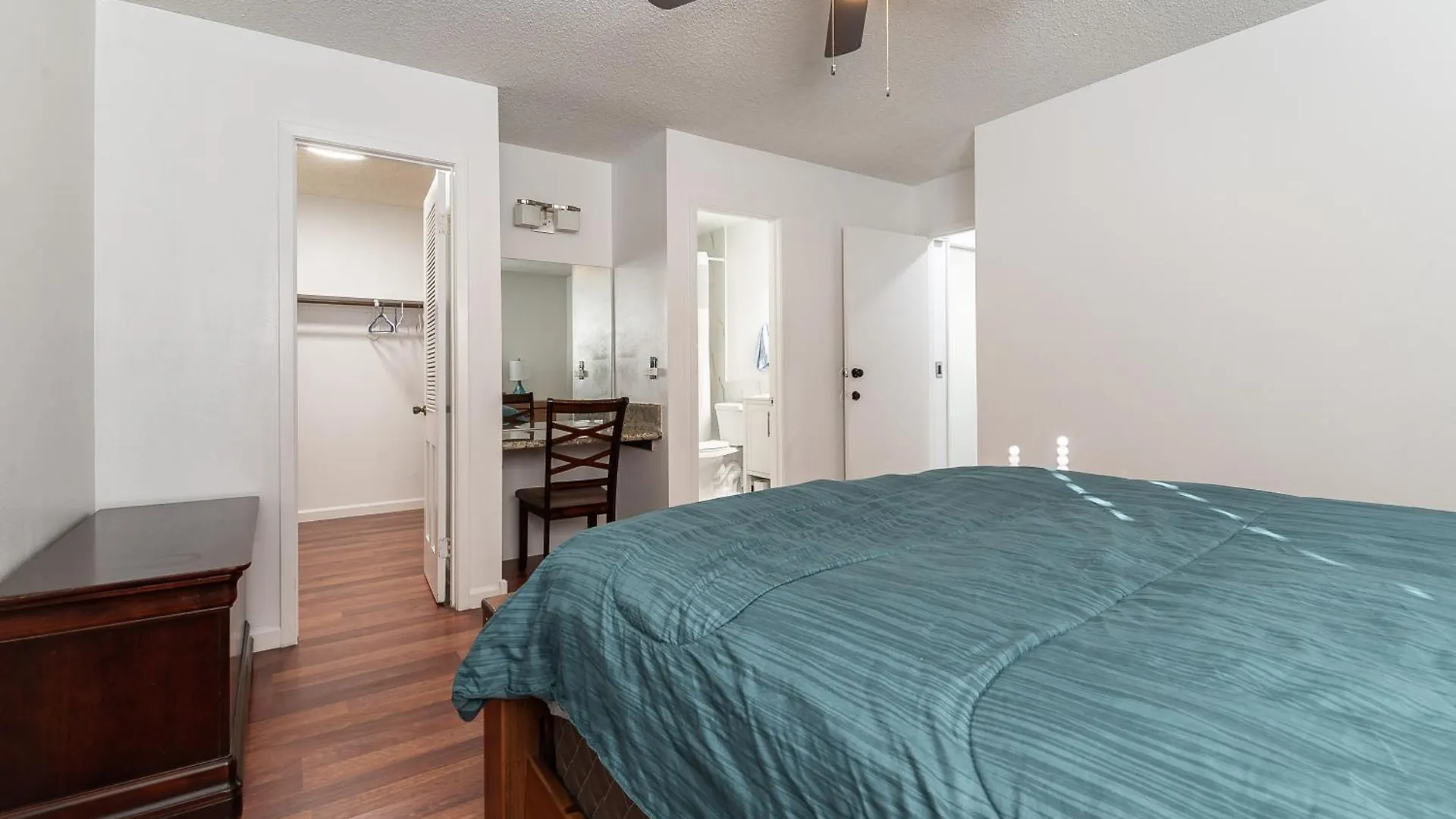 Holiday home Fun 5 Bedroom Home By Strip, Pool, Putting Green, And Games Las Vegas United States