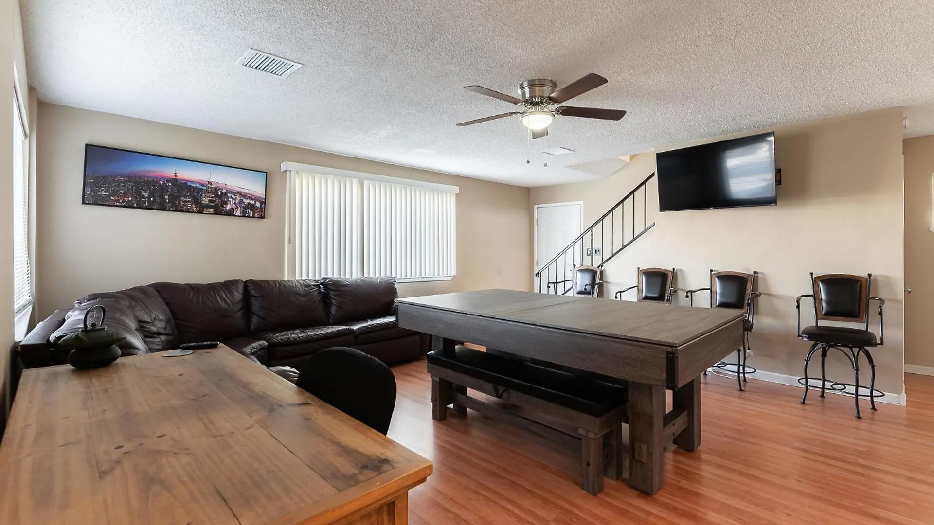 Fun 5 Bedroom Home By Strip, Pool, Putting Green, And Games Las Vegas 0*,